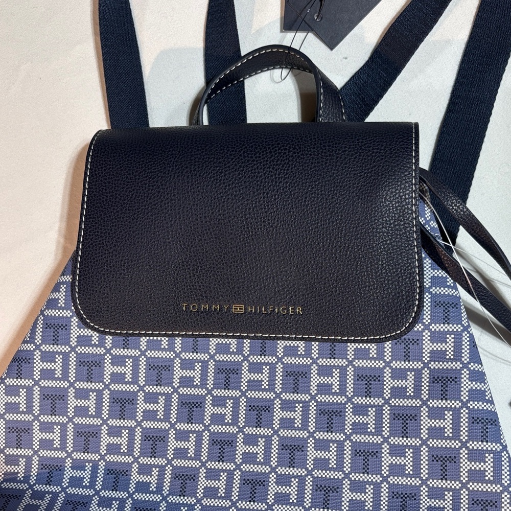 Tommy Hilfiger Backpack Andrea II Flap Faux Leather Blue & White NWT - Picture 3 of 14
